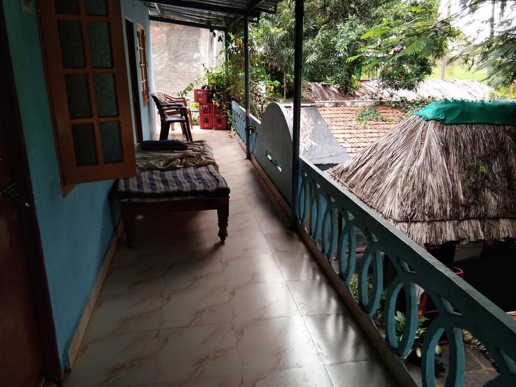 Bobby Guest House Хампи Экстерьер фото